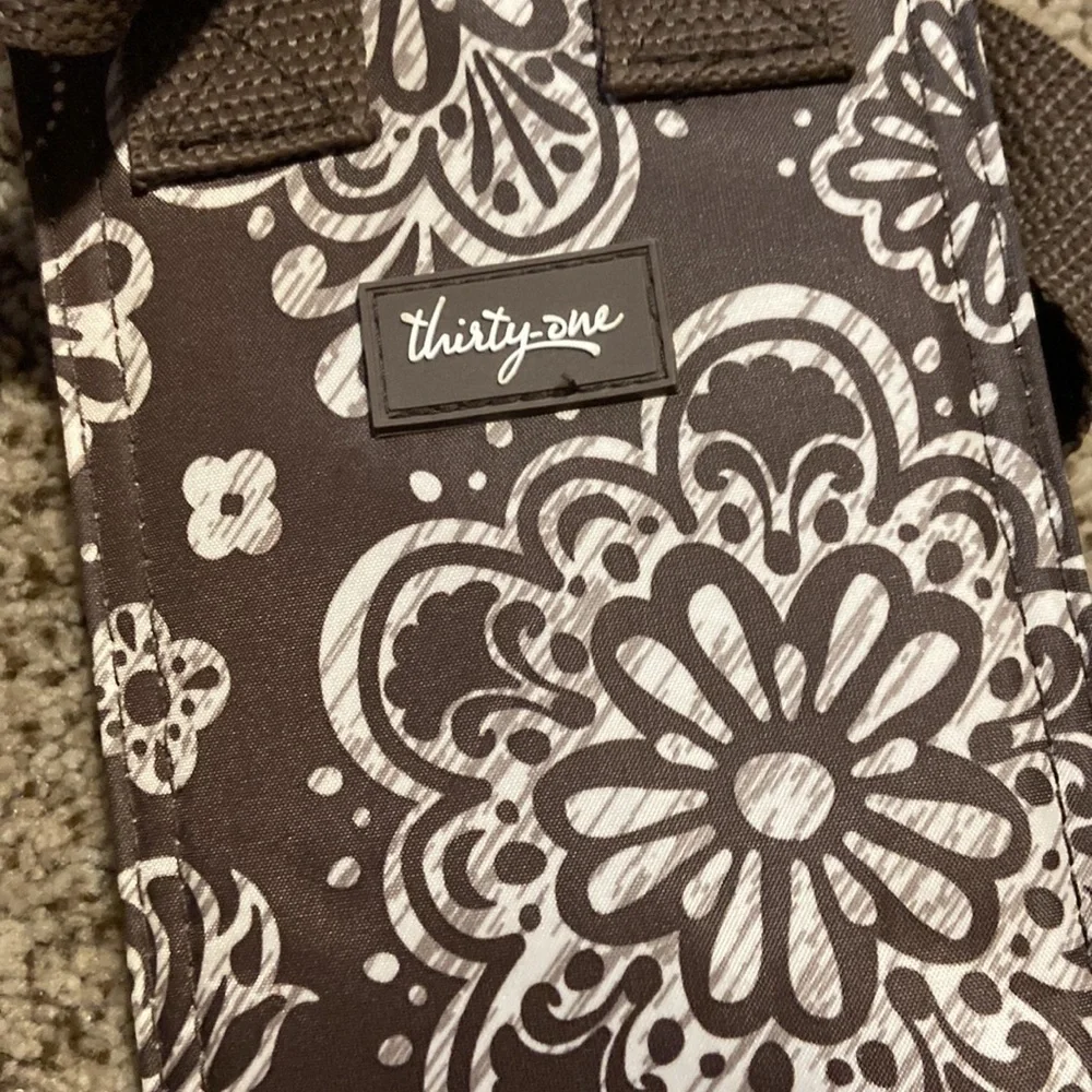 Thirty-One wine holder/case